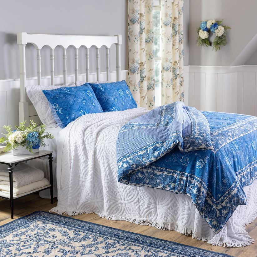 Plow & Hearth articles ménagers couronne d'hortensias synthétiques bleues et blanches avec de la verdure 0BNZ2441