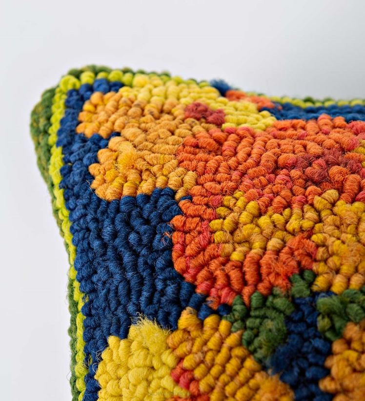 Plow & Hearth articles ménagers Vigne de trompette intérieure/extérieure avec coussin décoratif en polypropylène accroché à un colibri 0BNZ1242