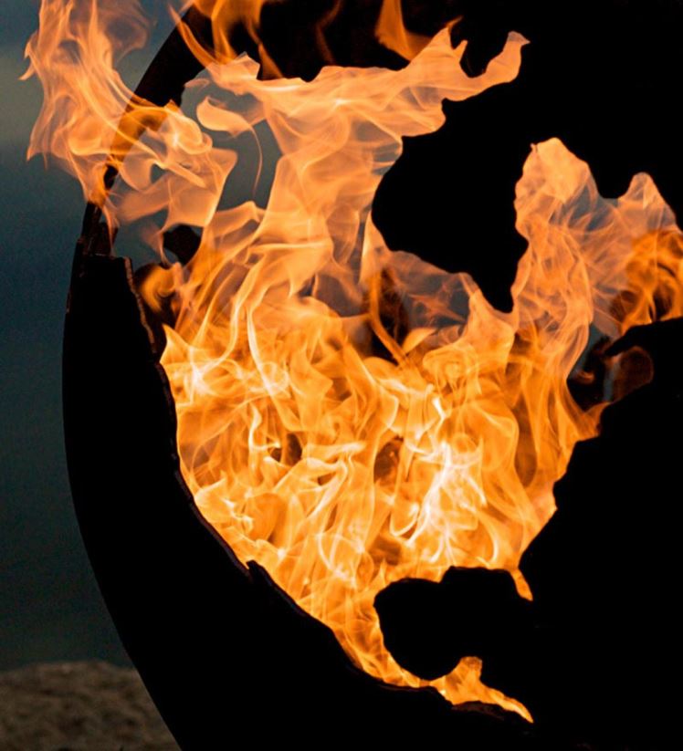 Plow & Hearth articles ménagers art de foyer de fabrication américaine troisième foyer de globe de roche 0BNZ1605