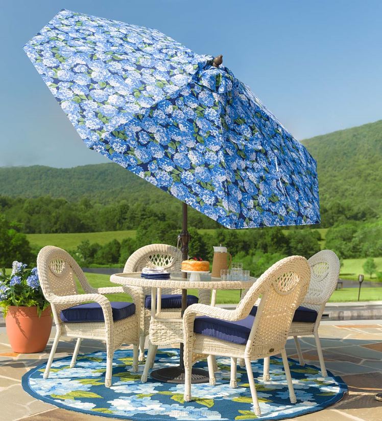 Plow & Hearth articles ménagers Table à manger ronde et chaises Prospect Hill 0BNZ1156