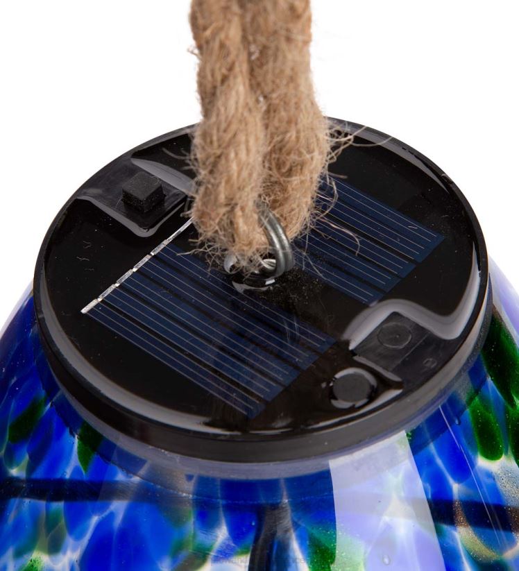 Plow & Hearth cour et jardin Carillon de cloche en verre d'art solaire - rouge 0BNZ107