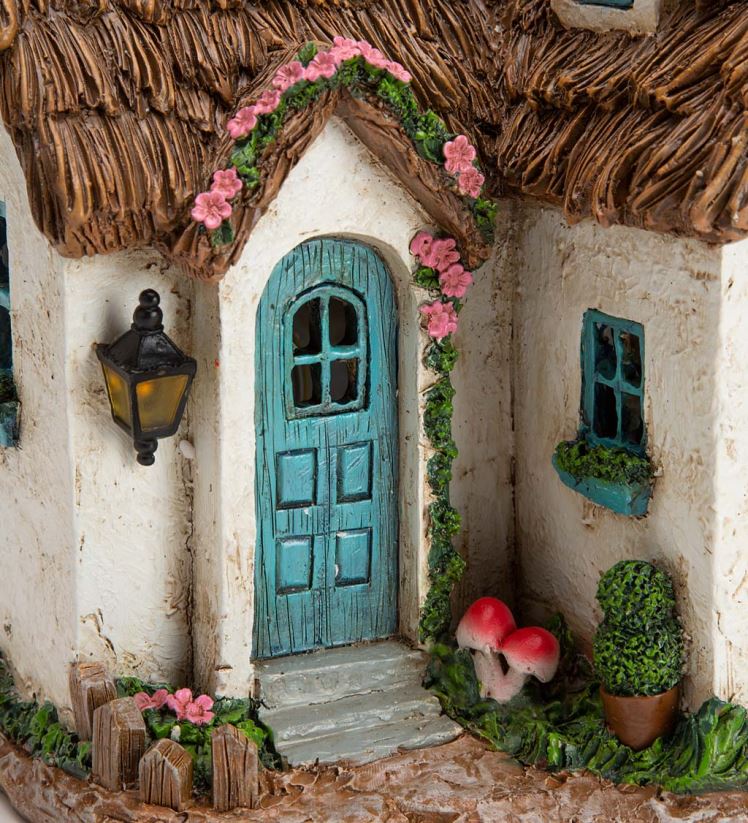 Plow & Hearth cour et jardin Jardin de fées miniature, maison de campagne anglaise solaire 0BNZ186