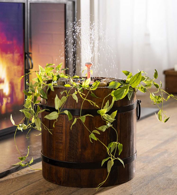 Plow & Hearth cour et jardin Kit de fontaine intelligente rechargeable sans fil Hydria 0BNZ91