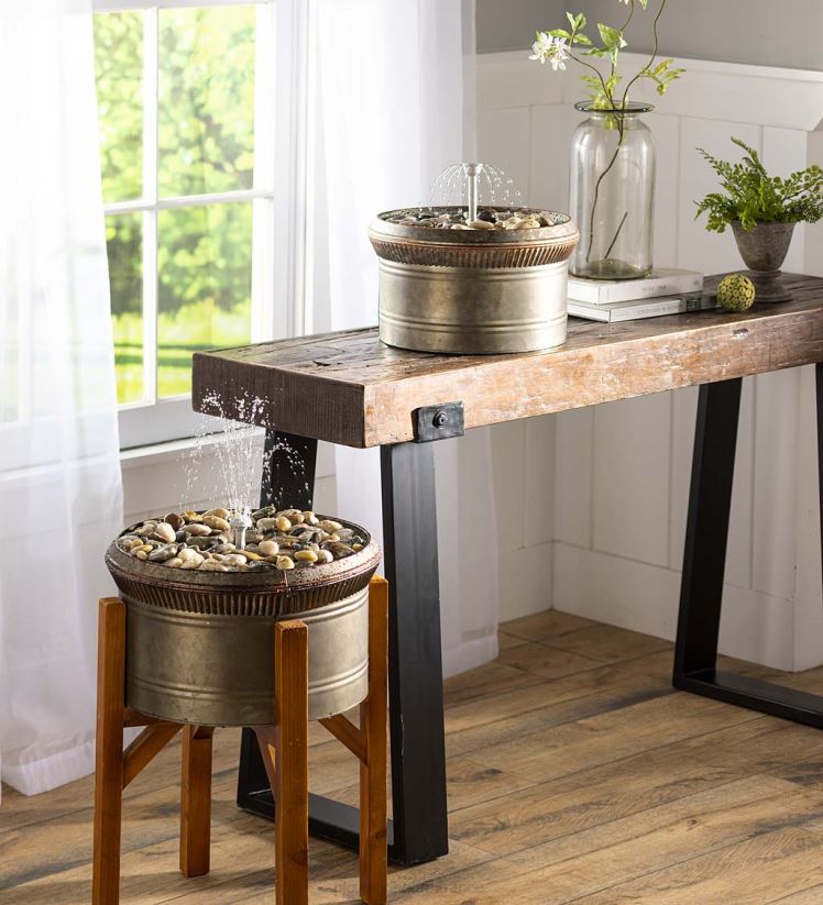 Plow & Hearth cour et jardin Kit de fontaine intelligente rechargeable sans fil Hydria 0BNZ91