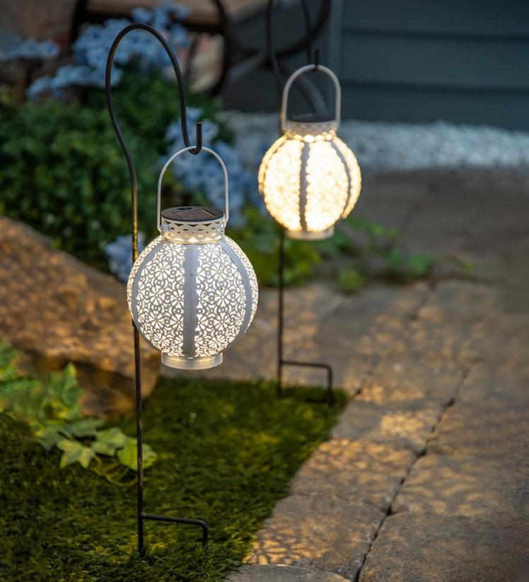 Plow & Hearth cour et jardin mini lanternes solaires découpées, lot de 2 - bronze 0BNZ484