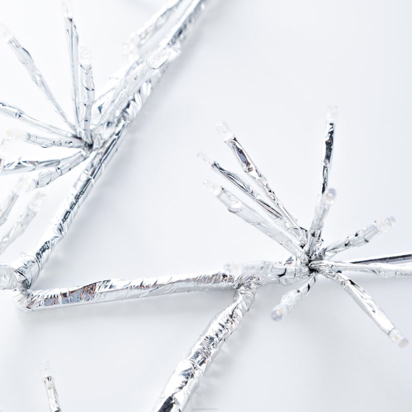 Plow & Hearth cour et jardin Décoration de vacances d'arbre de Noël éclairé électrique intérieur/extérieur 0BNZ26