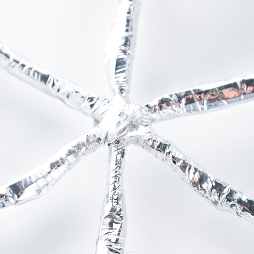 Plow & Hearth cour et jardin Décoration de vacances en forme de flocon de neige avec éclairage électrique intérieur/extérieur 0BNZ4