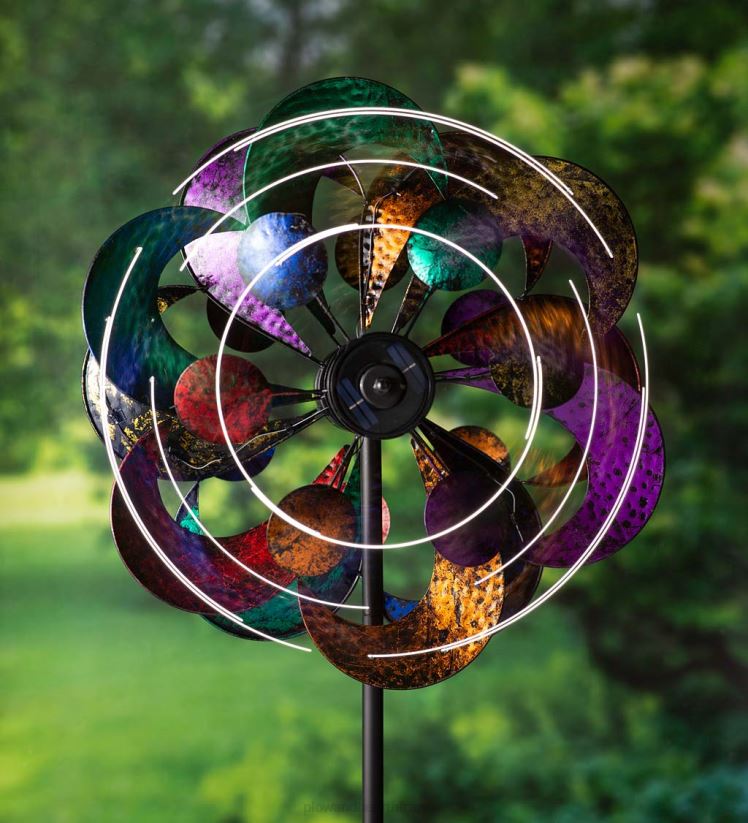 Plow & Hearth cour et jardin Moulin à vent de gala surdimensionné à éclairage solaire multicolore avec quatre rotors 0BNZ75