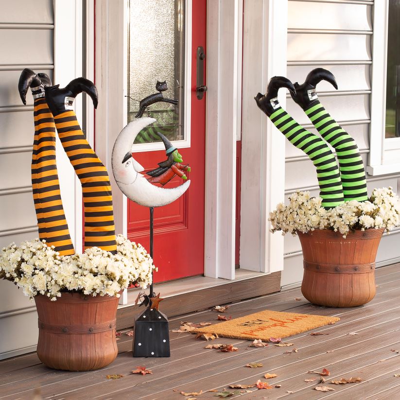 Plow & Hearth cour et jardin statue d'Halloween en métal avec lune et livre de contes 0BNZ426