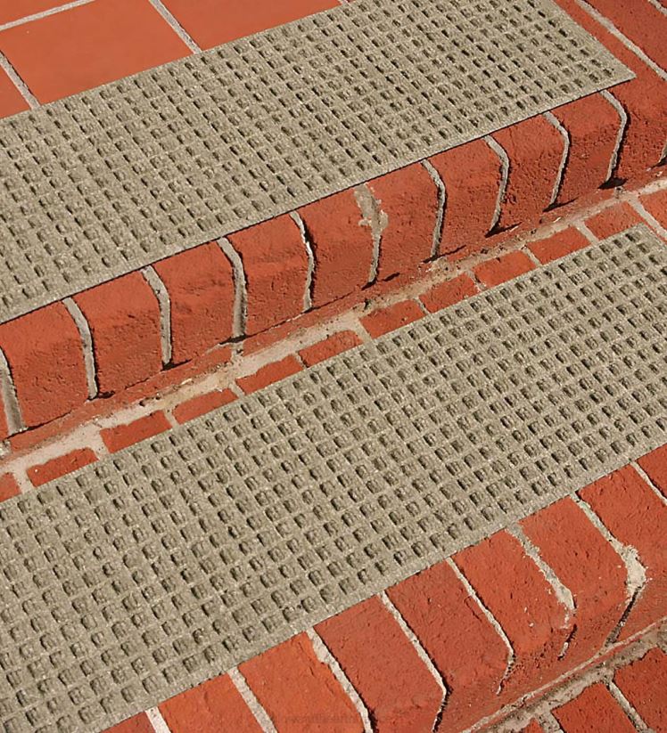 Plow & Hearth cour et jardin marches d'escalier gaufrées - gris 0BNZ1042