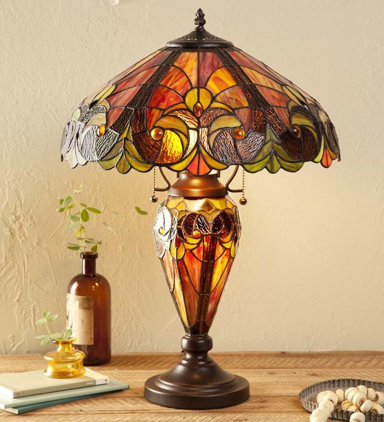 Plow & Hearth meubles lampe de table en vitrail de style Tiffany 0BNZ2128