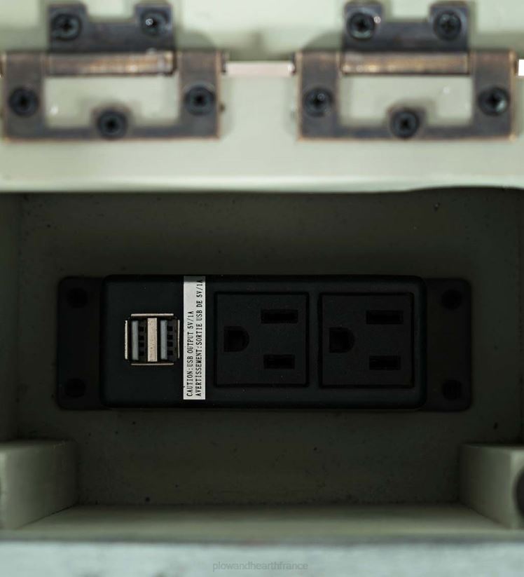 Plow & Hearth meubles Bureau de la centrale électrique de Chelsea avec ports USB et prises de courant - Scrimshaw Whitewash 0BNZ2121