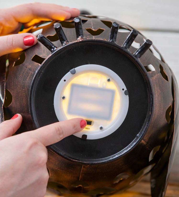 Plow & Hearth saisonniers et cadeaux lanterne de hibou à LED en métal 0BNZ3121