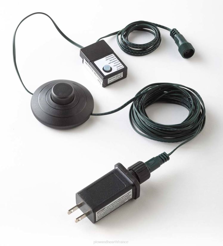 Plow & Hearth saisonniers et cadeaux Sapin de Noël pré-éclairé avec huit fonctions d'éclairage 0BNZ2294